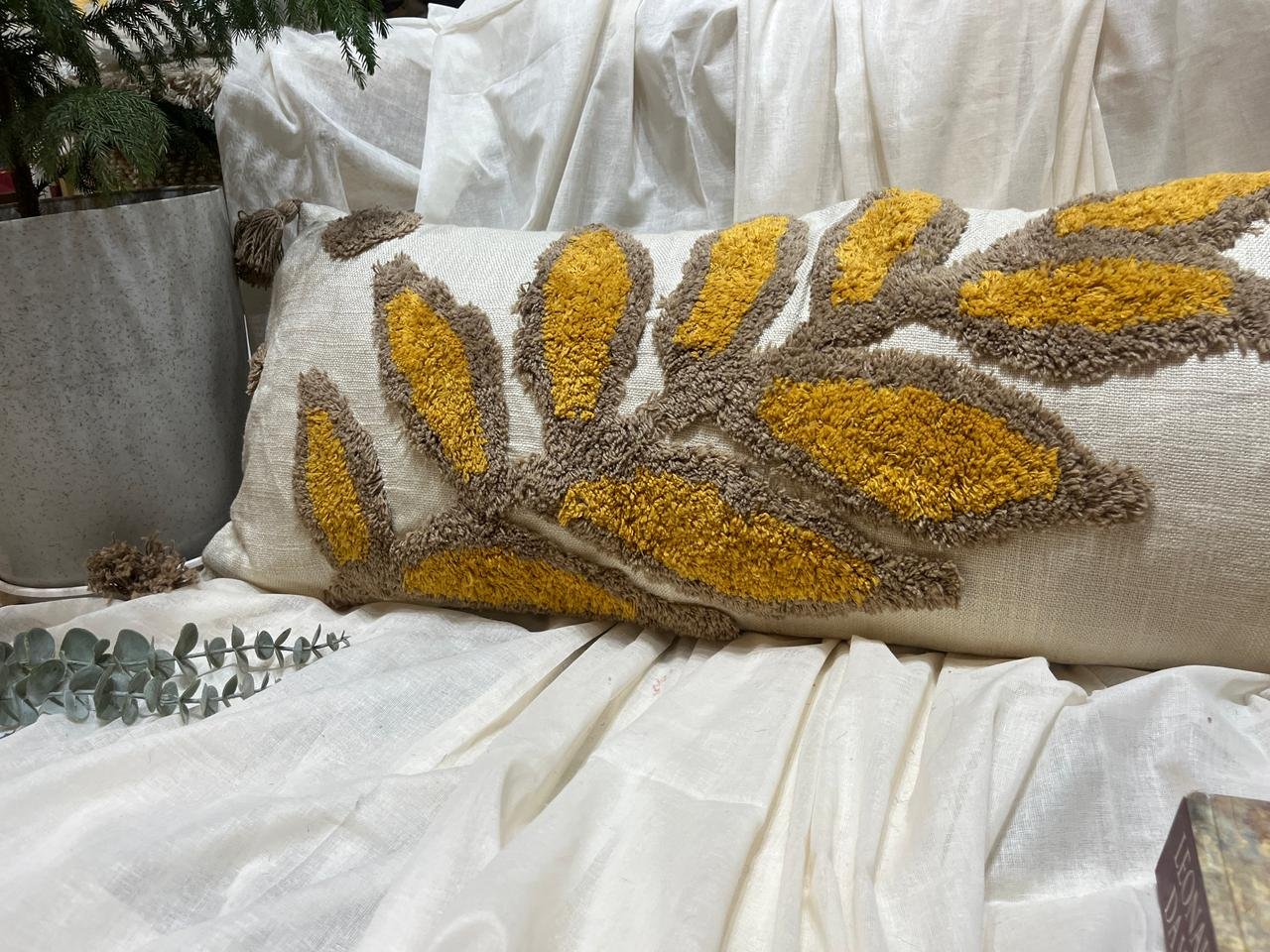 Tufted Lumber Cushion with filler