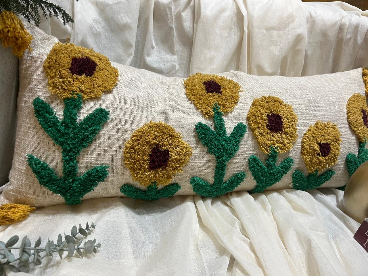 Tufted Lumber Cushion with filler