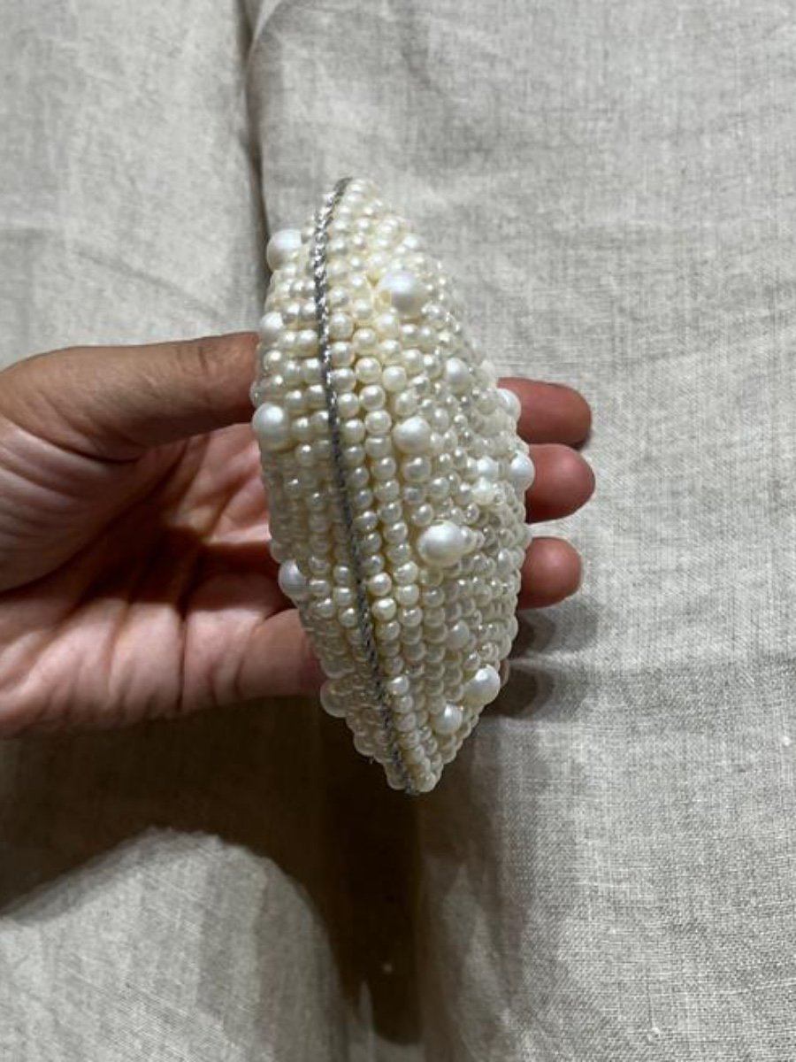 Pearl- Embellished Heart Hanging Decor photo 2